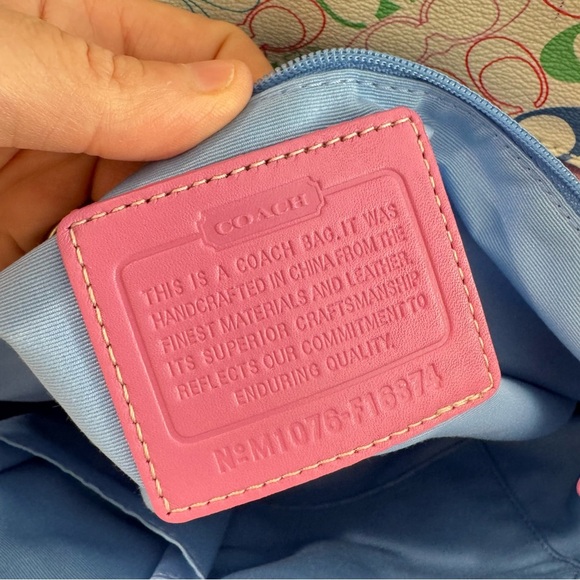 NWOT Coach Heritage Chelsea Multicolor Signature C Tote Bag Pink Trimmed - Picture 5 of 8